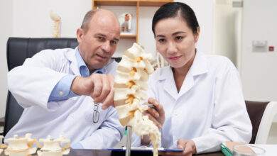 Arthrose frühzeitig erkennen und handeln: Welche Rolle Orthomol Chondroplus dabei spielt