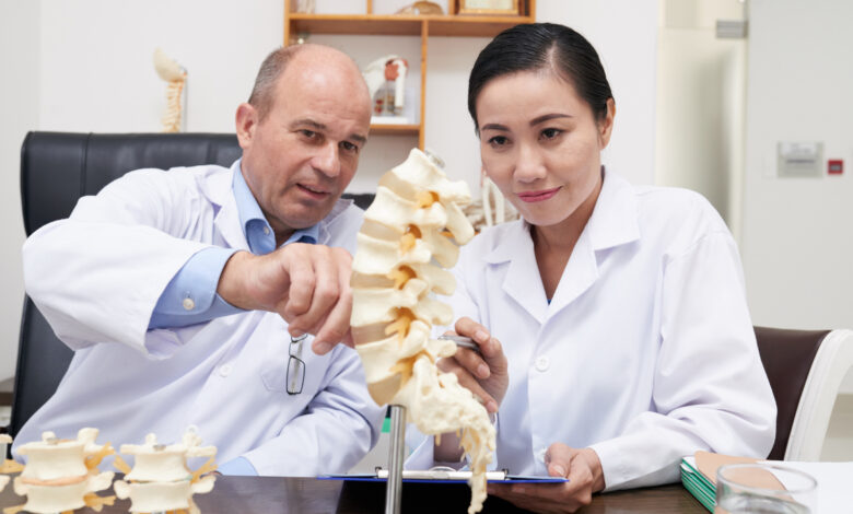 Arthrose frühzeitig erkennen und handeln: Welche Rolle Orthomol Chondroplus dabei spielt