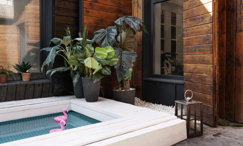 Badefass im eigenen Garten: Selber bauen oder Bausatz kaufen?